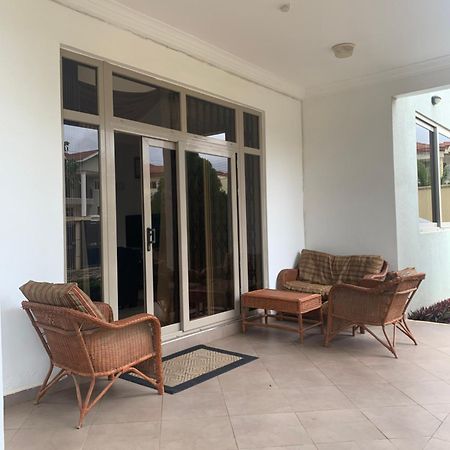 Sandpark Place, West Hills Mile 11 外观 照片